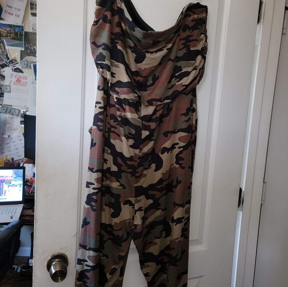 CAMOUFLAGE roper capris